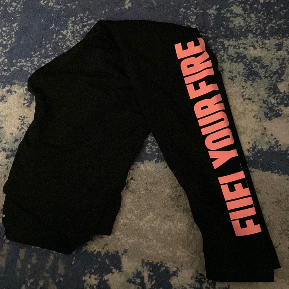 Old navy yoga pants leggings